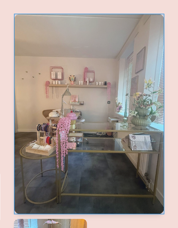 Stiekie display in de salon van Puur & Stralend!